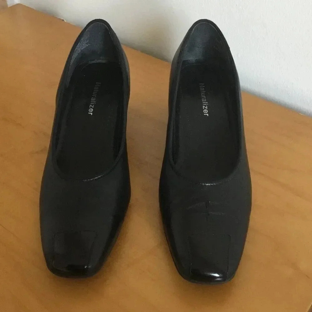 Naturalizer Paige Black Square Toe Real Leather Low Chunky Heel Shoe Size 7 N US